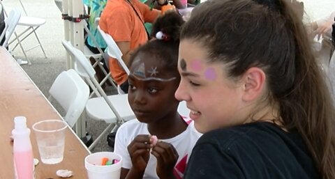 Hundreds of teens in a mission camp in The Glades