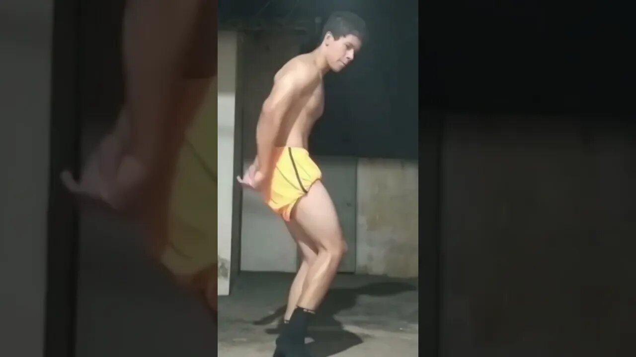 FELIPE SSAURO 17 ANOS NATURAL TREINANDO POSE | 1 ANO DE TREINO NA ACADEMIA