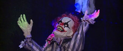 Las Vegas kids make spooky haunted house