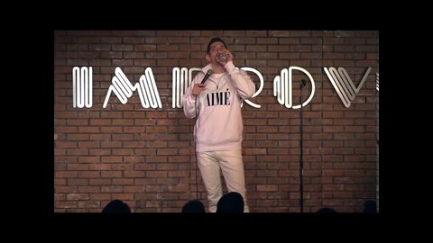 Lesbian heckler vs Andrew Schulz lolz