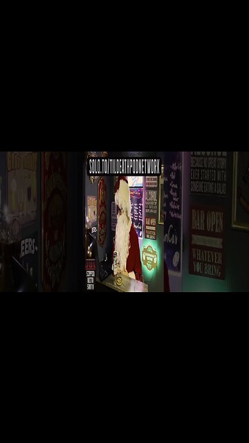 Does Mrs. Claus Help Santa With His Sack? 🎅🏼🎄🤶🏼🎁 🍆 #Christmas #SantaClaus #MrsClaus