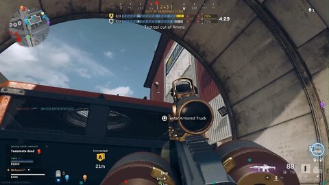 Call of Duty: Modern Warfare just chilling in the tube