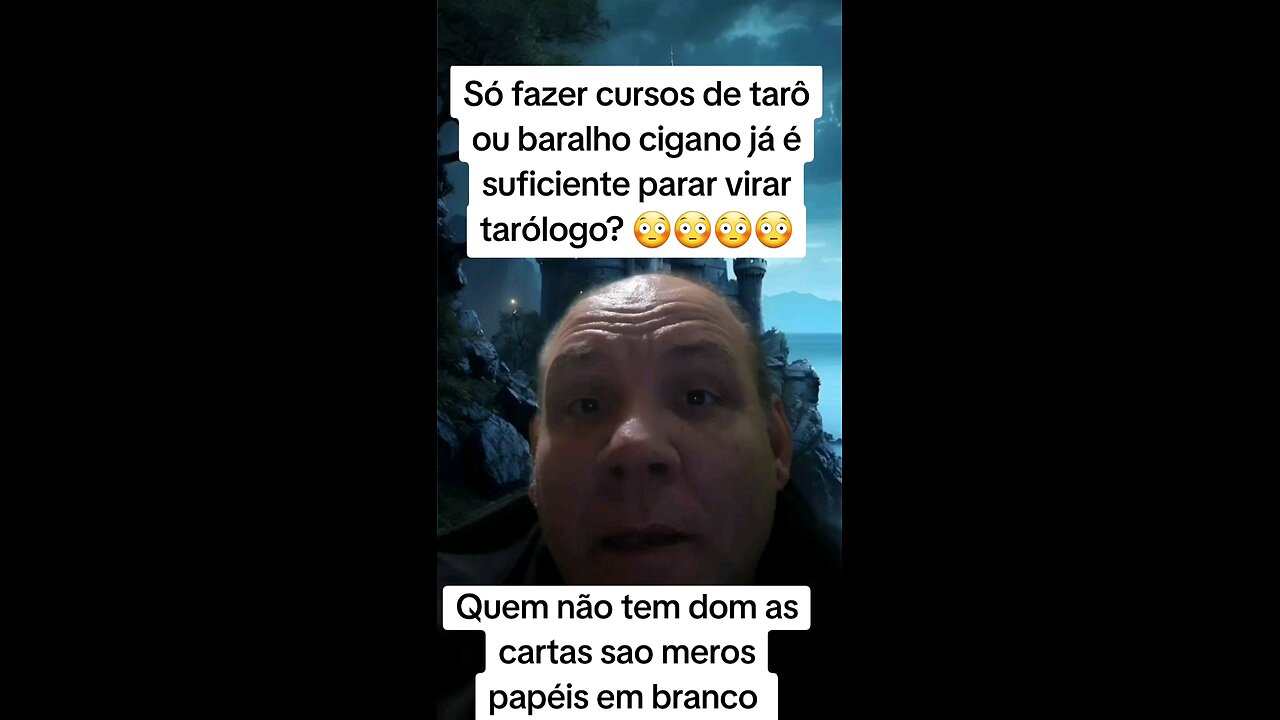 Só fazer cursos de tarô ou baralho cigano já é suficiente parar virar tarólogo?