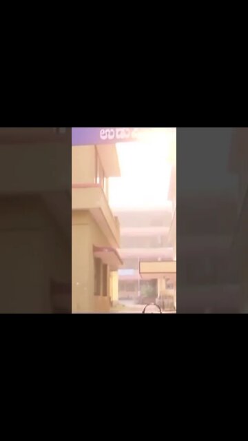 #Short | हिजाब बंदीवरील निर्णयानंतर कर्नाटकात जमावबंदी लागू | Hijab | Karnataka | curfew |Sarkarnama