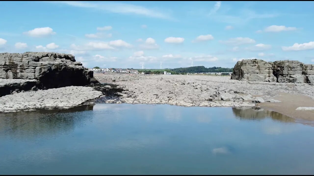 Porthcawl Drone: Beach Rd/Newton Beach [boats, paddle boards, rocks & stunning views]