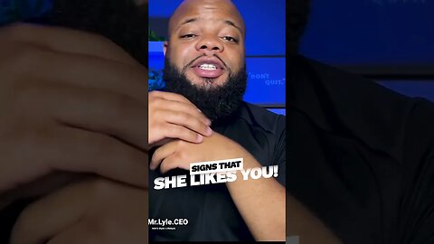 Signs She Likes YOU