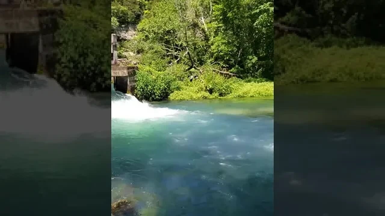 WATERFALL NATURAL SPRING. NATURE SOUNDS, WATERFALL SOUNDS, MISSOURI SPRING