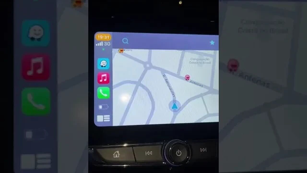 Novo Tracker 2022 que veio com espelhamento sem fio