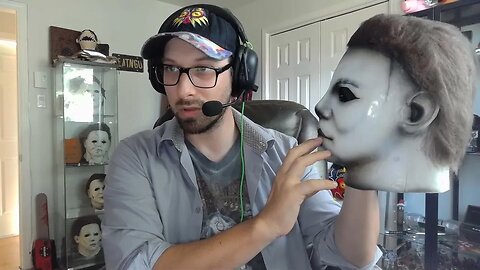 Unboxing Michael Myers mask Kirk Conversion 1978 by Headcountstudios