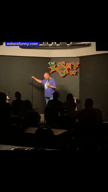Support Live Comedy!