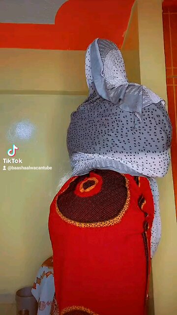 niiko Gabar shidan baashaal raaxo