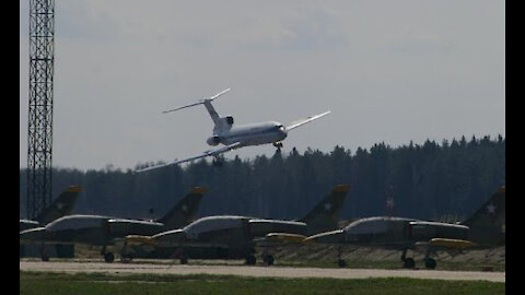 ✈ Tu-154 Almost Crash after losing Control!!!