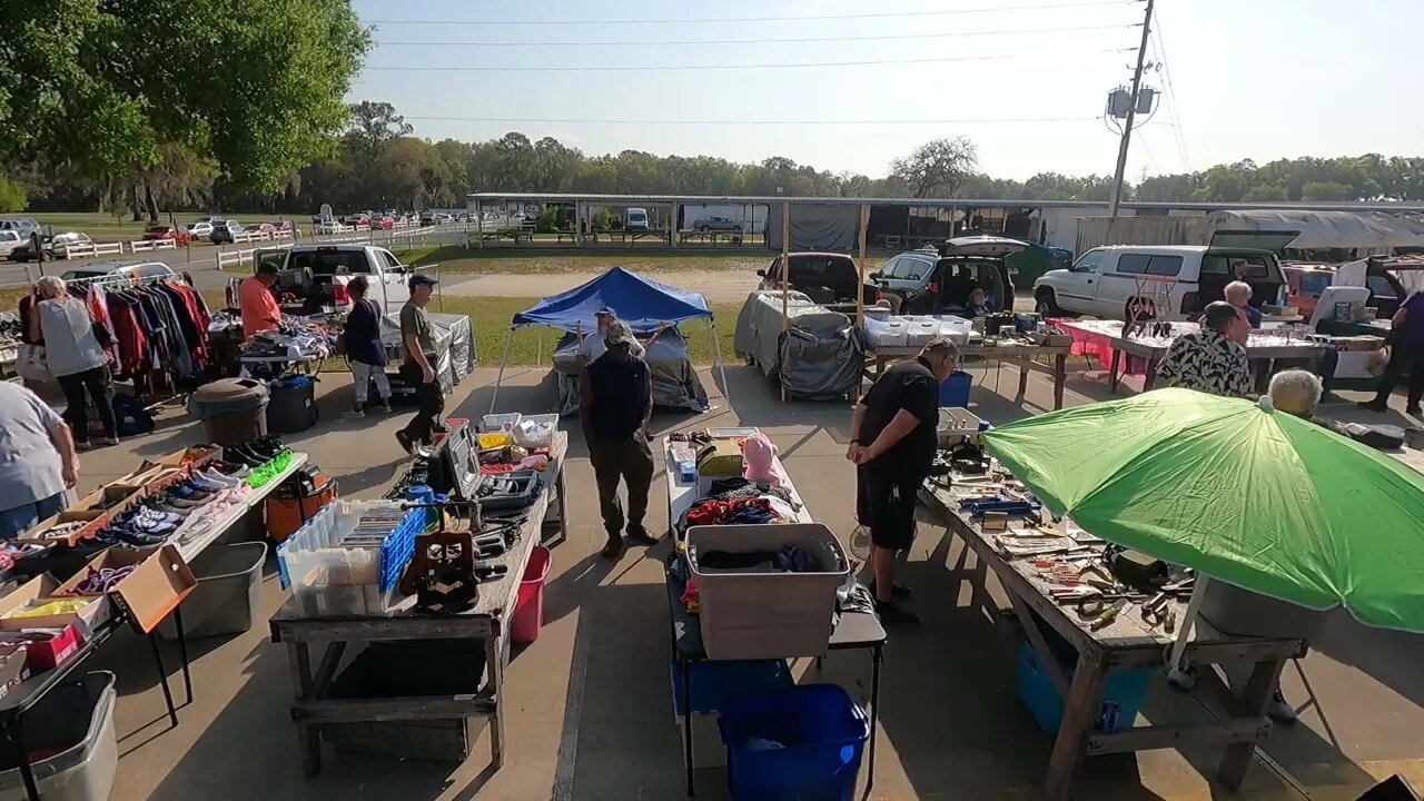 sunday at the fleamarket 3 5 23 @storagesmashersofflorida5135