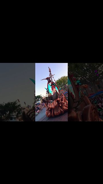 Moana float in Magic Happens #disneyland #magichappens #moana #parade #mainstreetusa