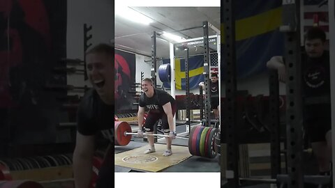 290 kg / 639 lb - Deadlift