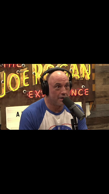 Watch Joe Rogan Unload on Oprah's Hypocrisy at the DNC