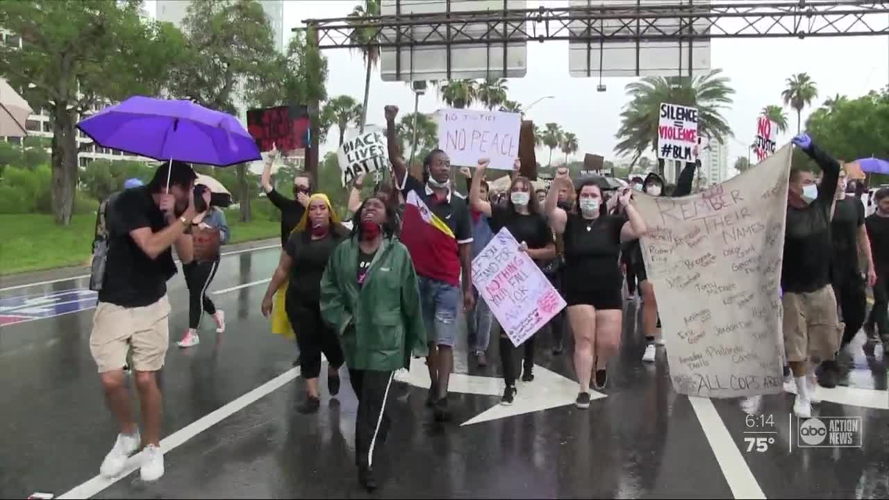 Rain doesn't dampen peace protests in Sarasota, June 3