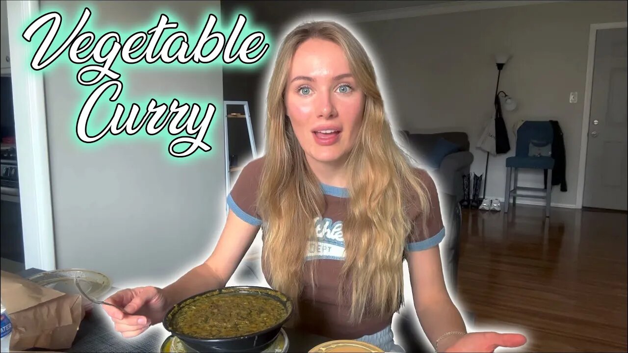 Russian Girl Tries Vegetable Curry! First Time Trying!
