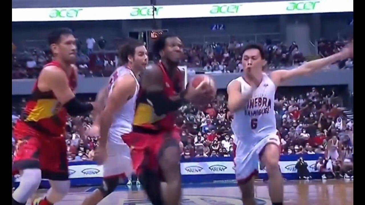 Game-saving swipe by Scottie on CJ Perez!