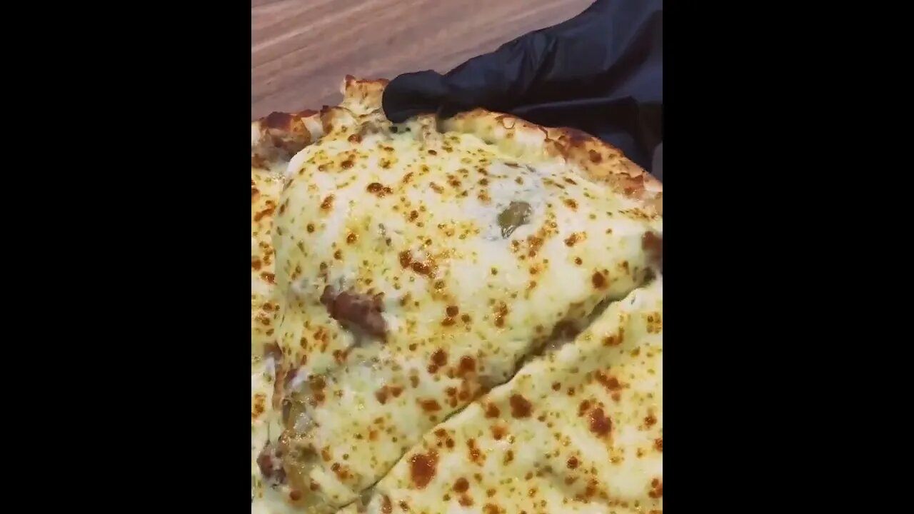 Please rate 1-10 | @pizza_eat52 on IG 🍕🧀 #shorts