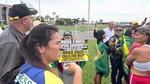 Movimento dos Índios em Brasília parte 1