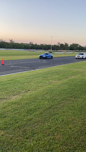 Audi RS3 vs BMW 1 Series