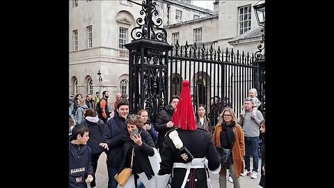 Slow motion reaction by to make way #horseguardsparade