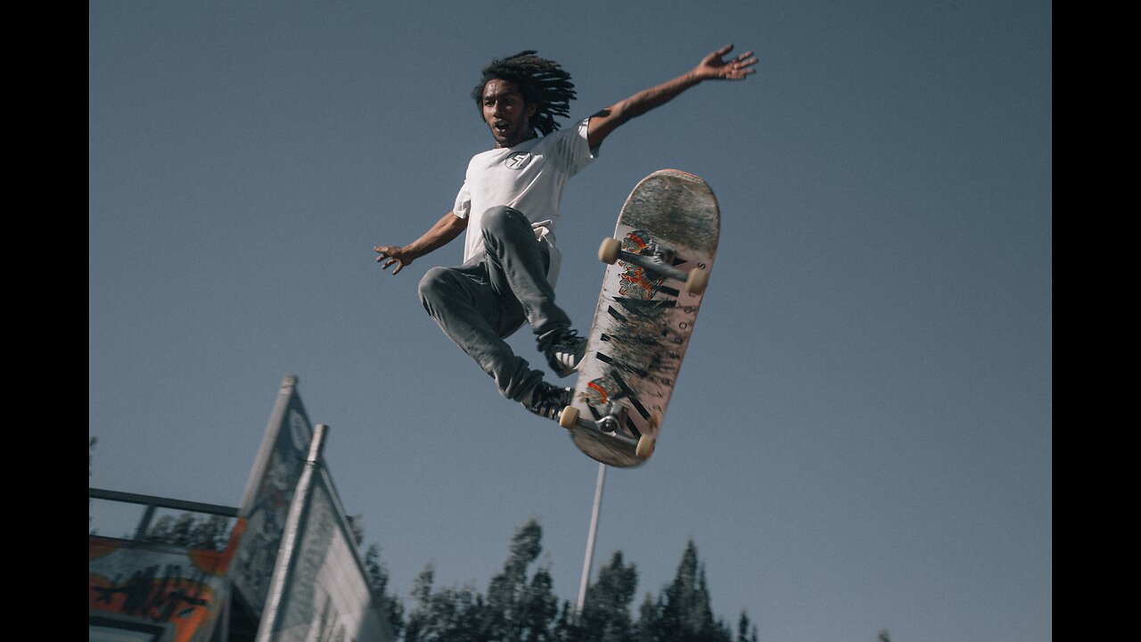 World Skateboarding Champion Rides with Sadhguru