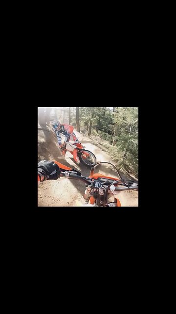 This gonna hurt. Crashing into an on coming rider on the trail