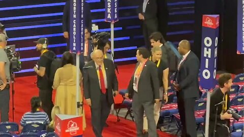 RUDY FALLING OVER AT THE RNC CONVENTION 🤦‍♂️😅