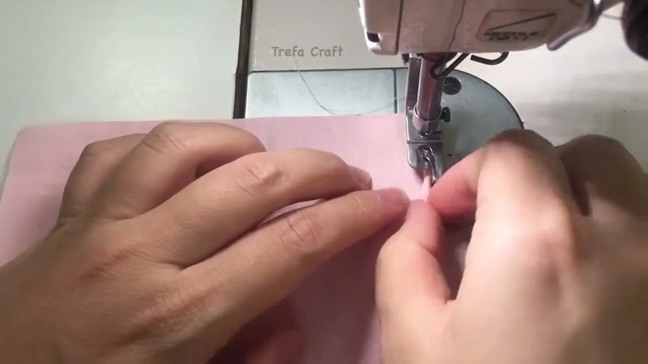 Basic Type Presser Feet Tutorials for beginners/Sewing tips and tricks with Presser Foot