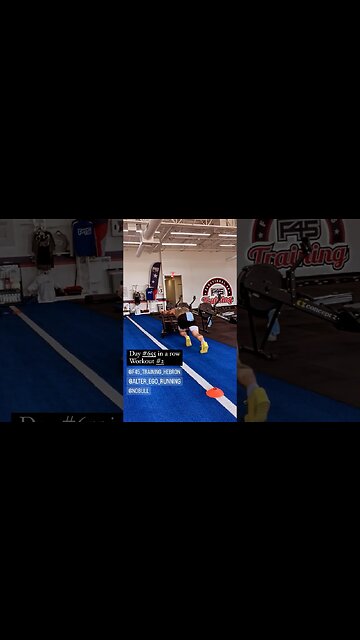 Day #655 in a row of working out ✅ #athlete #fitness #streak #go4thegoldy #shorts