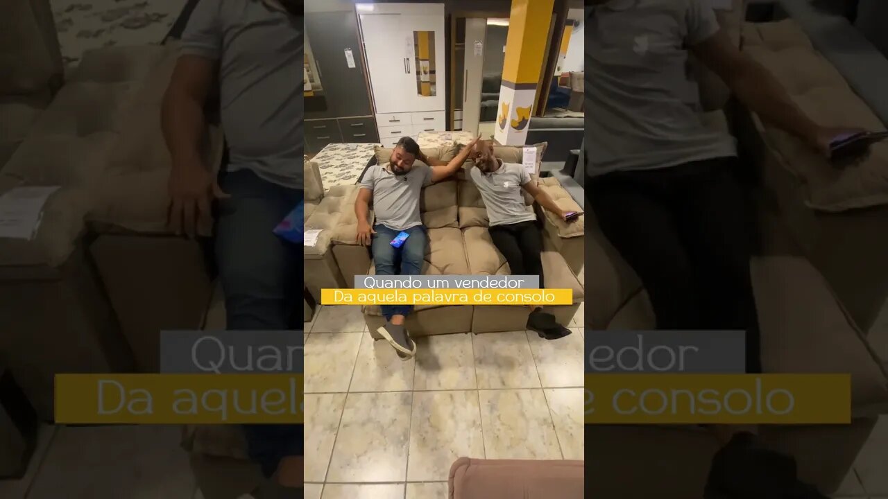 Quando o amigo(a) de trabalho está precisando de uma palavra amiga. 😂