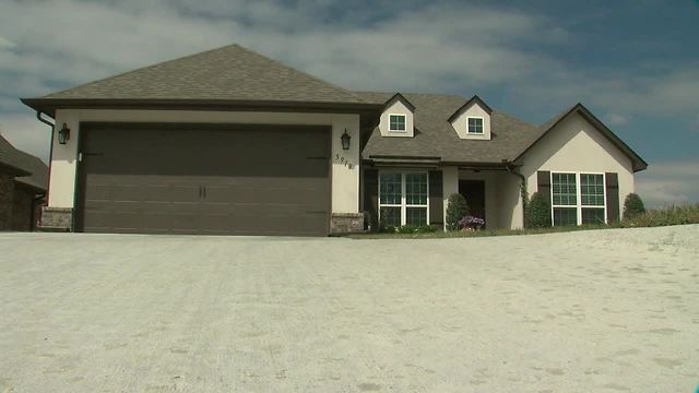 Broken Arrow woman battles home builder for years to fix cracks in walls