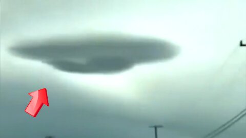 There may be a UFO in the motionless cloud [Space]