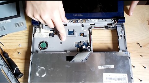 Take Apart a Netbook