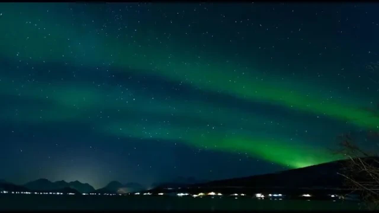 Peaceful Piano with Relaxing View of Aurora Borealis