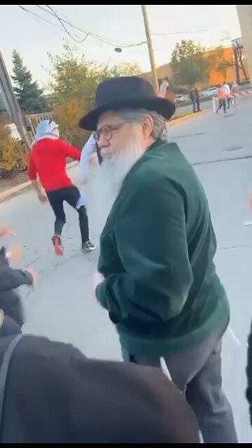 Muslims attack Jews in Skokie, Illinois