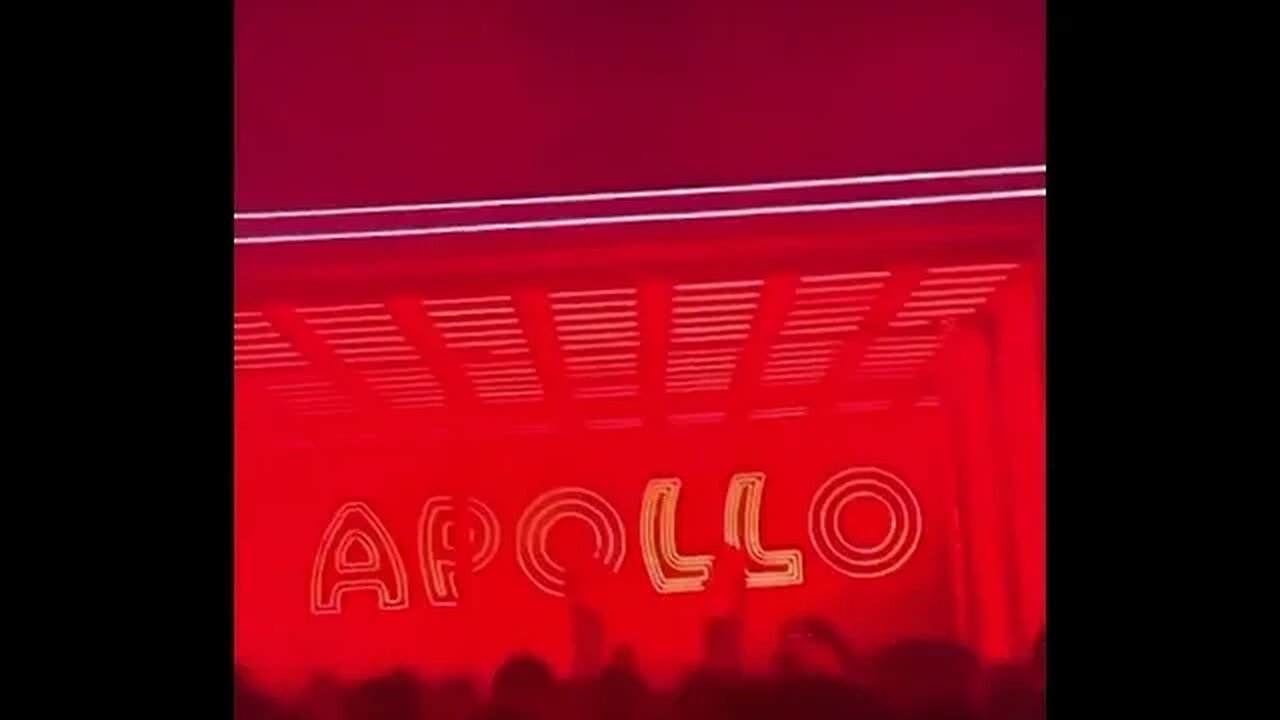21 Savage Shows Love To Drake