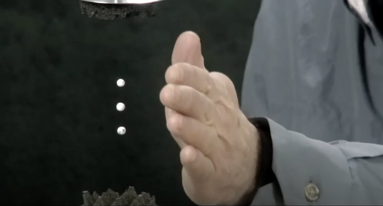 Scientist Explains How to Levitate Objects With Sound