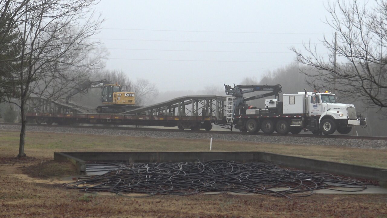 CSX Work Truck Passing Lineberger Farms In Iron Station