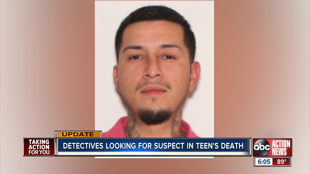 Warrant issued for suspect in Manatee murder investigation
