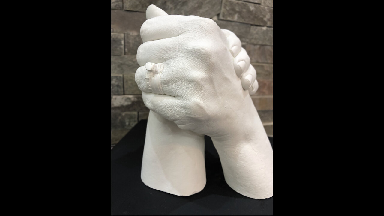 Amazing casting for hand