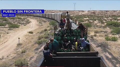 Cartels instruct migrants how to jump on and off trains to enter US | NewsNation Now