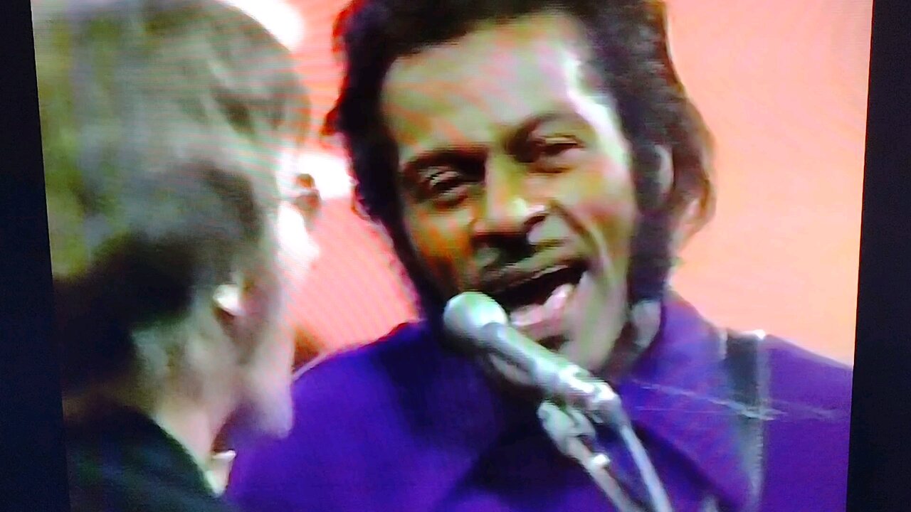 Chuck Berry John Lennon 1972 Johnny B Good Live