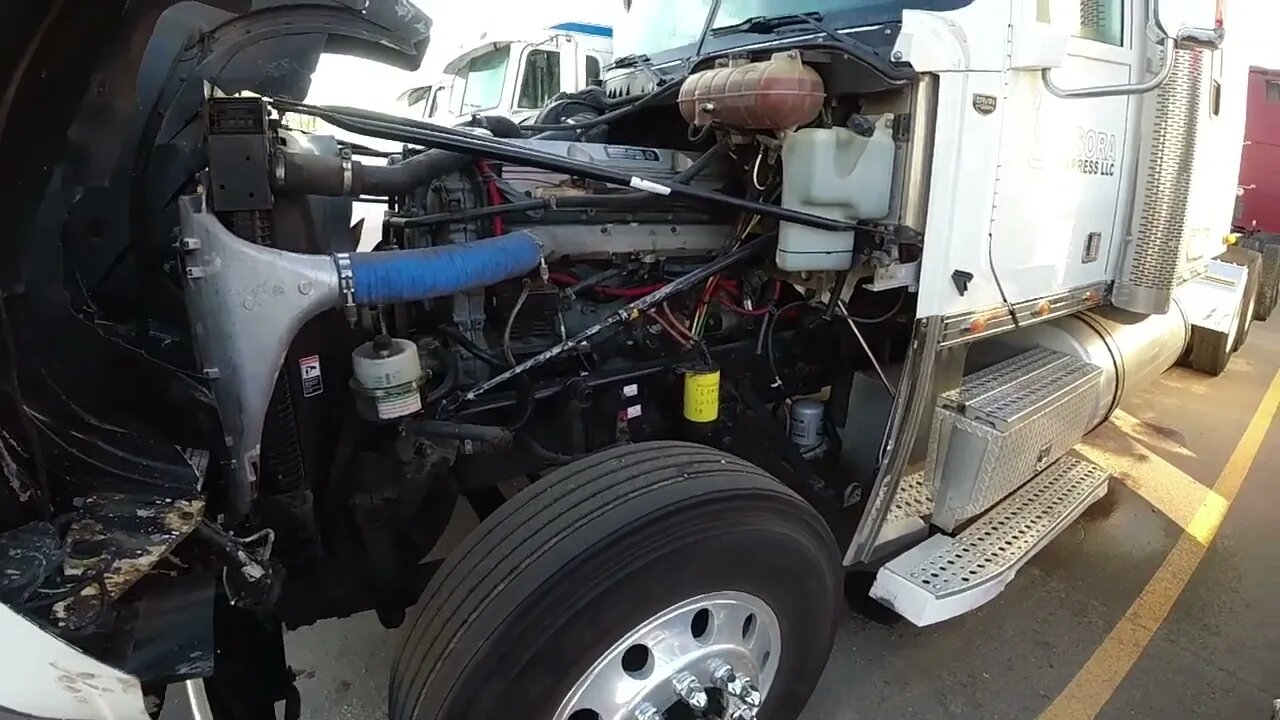 Why do truck drivers love glider kit engine trucks?