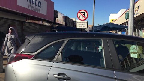 SOUTH AFRICA - Cape Town - Crime in Parow's Station Road Business Corridor hub (VIDEO) (EyB)