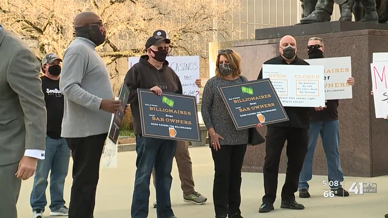 KC biz owners protest COVID-19 restrictions, demand relief