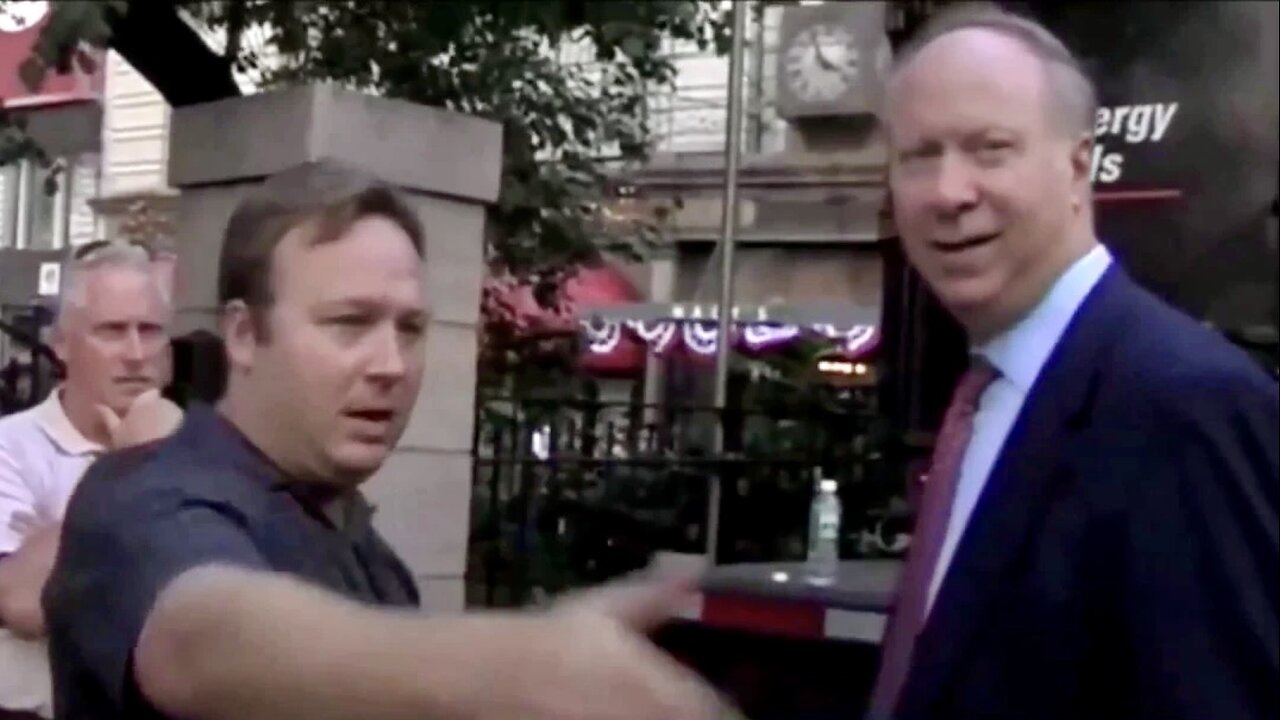 Bohemian Grove Member, David Gergen CONFRONTED by Alex Jones! (2000) | Vintage InfoWars