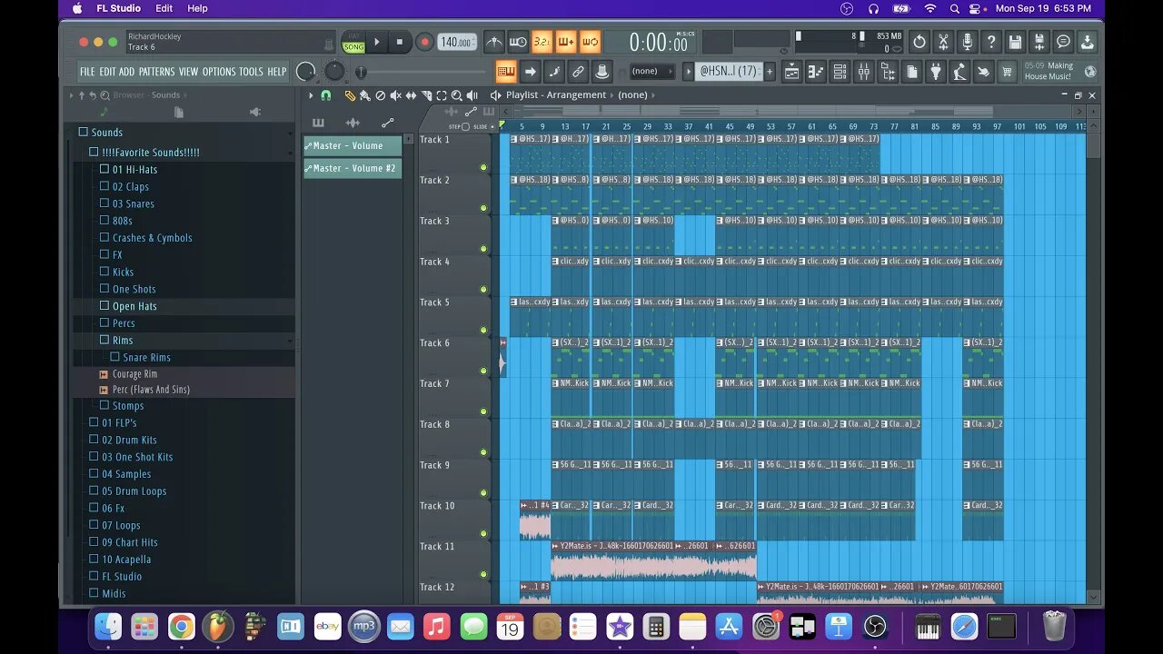 🦋HEARTBREAK🦋 making beats live!